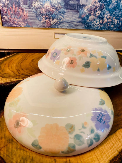 Vintage Idsummer Floral Covered Serving Bowl