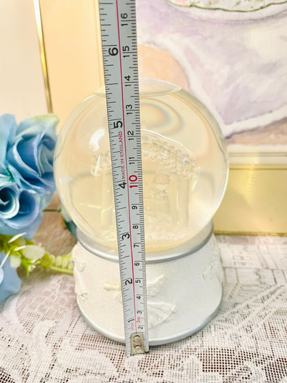 Vintage Angel LED with musical Snow Globe Ornament