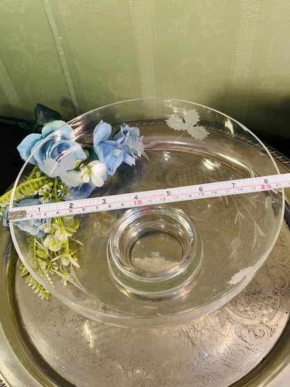 Vintage Etched Crystal Chip and Dip Platter 22 cm