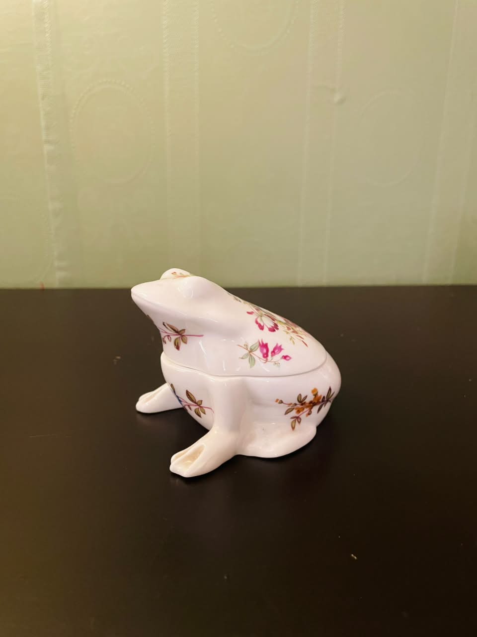 Hammersley Fine Bone China Frog Trinket Box