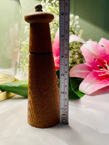 Vintage Wooden Pepper Mill Grinder, Approx. 14 cm