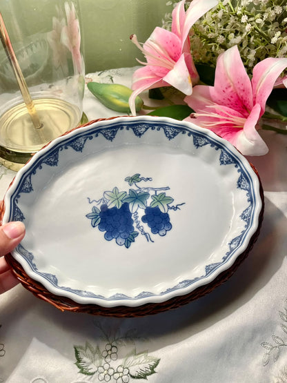 Blue & White Grape Serving Dish with Wicker Basket 23 cm