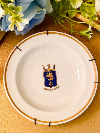 Vintage Clipper Line Decorative Plate – Elegant Nautical Crest