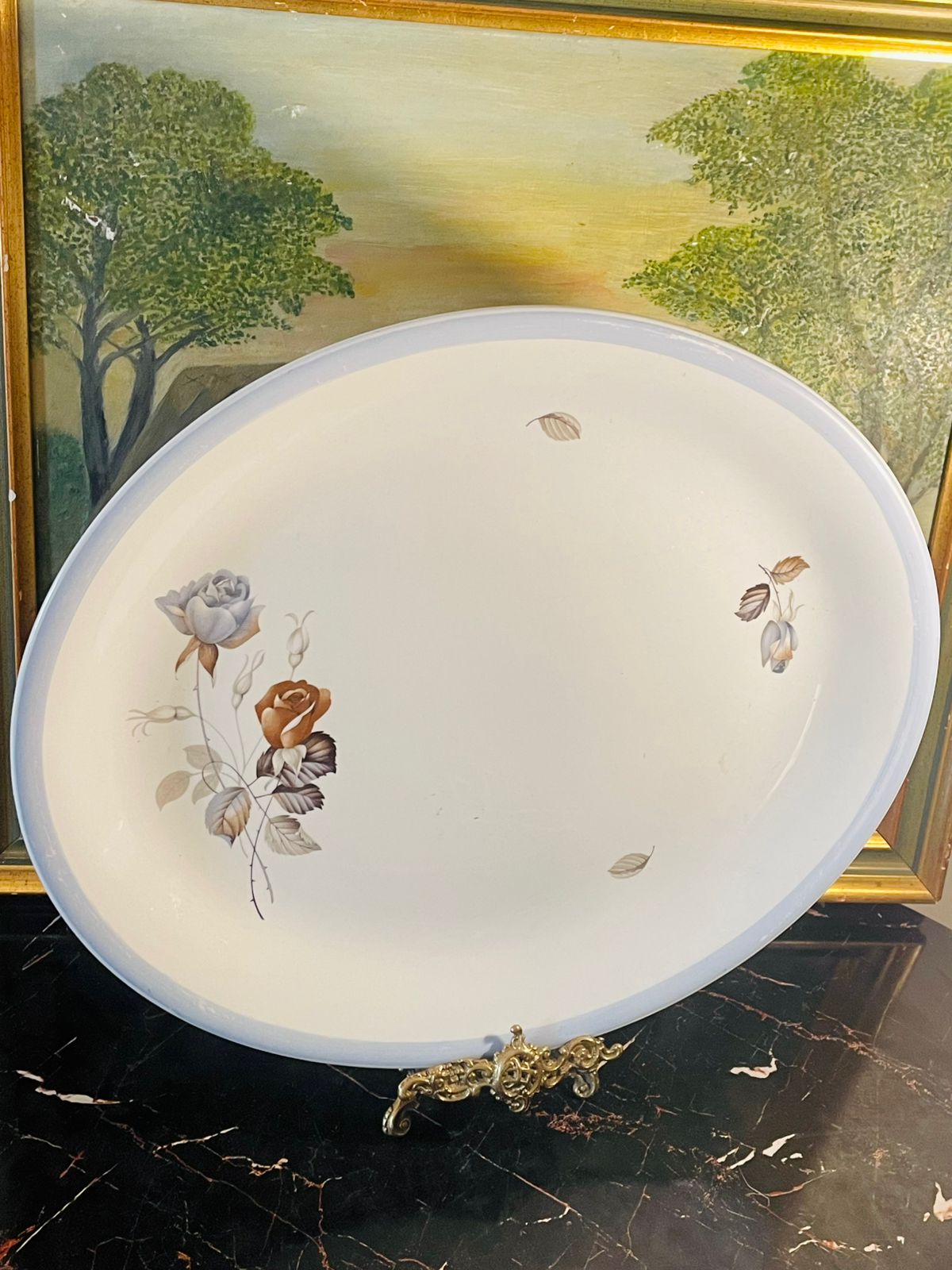 vintagecollection, alfredmeakin, glo-white, englishvintage, floralplatter, ovalservingtray, vintagekitchenfinds, sunsetkitchen, cottagecoredecor, ceramicserveware, englishchina, vintagehomepakistan, homedecorfinds, classicvintage, timelessantiques