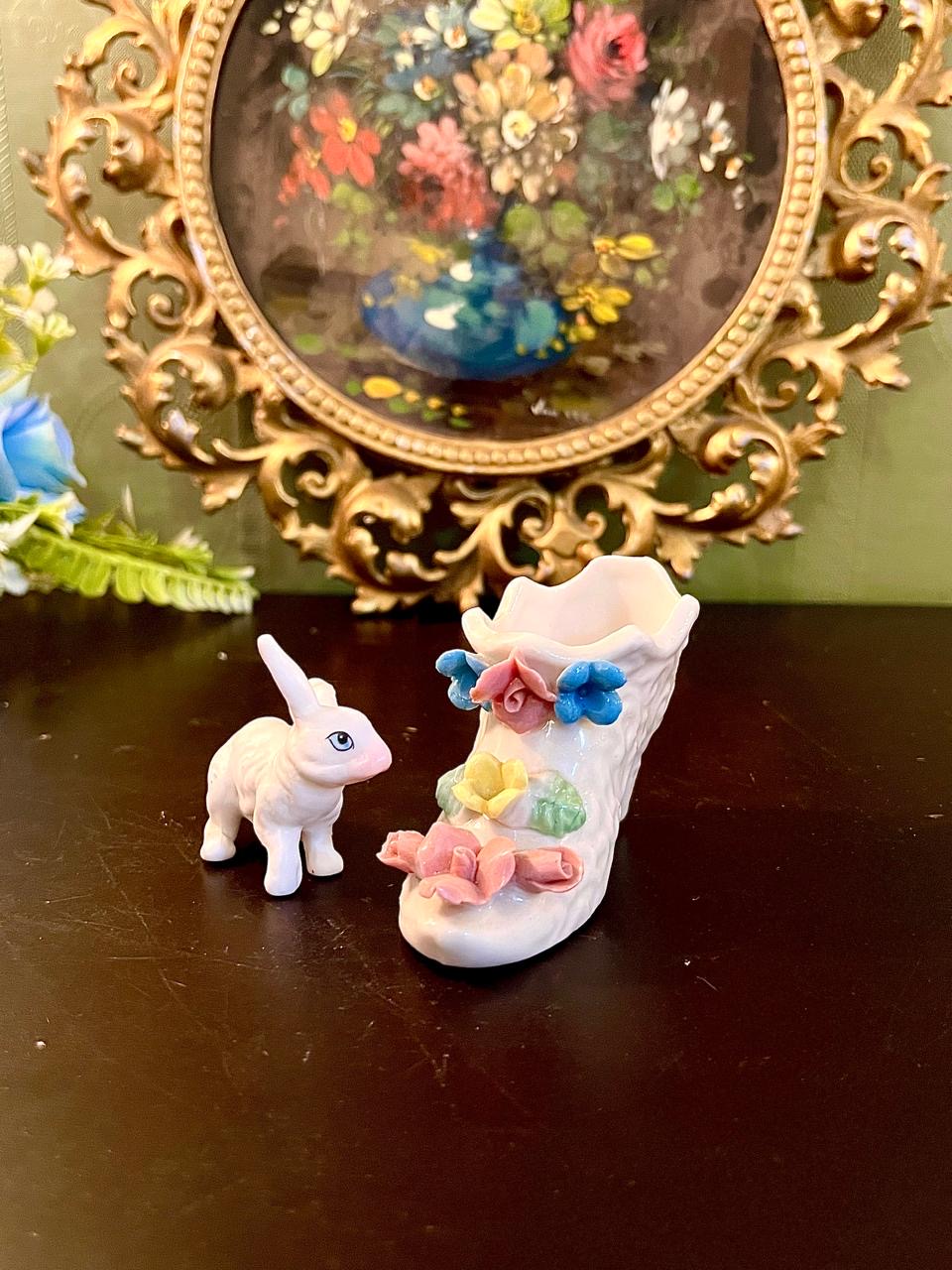 Floral Boot Planter with Bunny Set mini decor