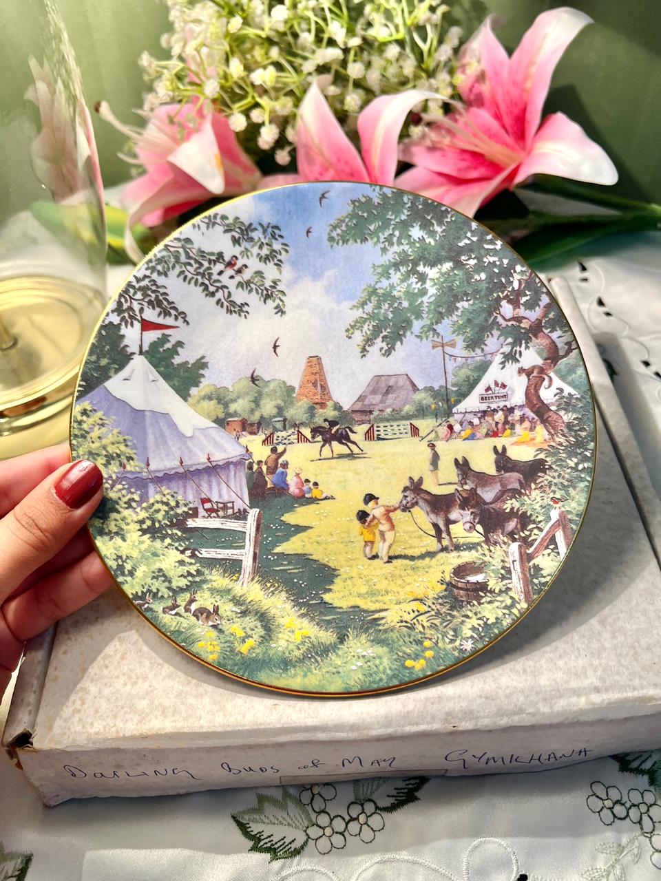Royal Worcester Darling Buds of May Gymkhana Wall Plate 19 cm