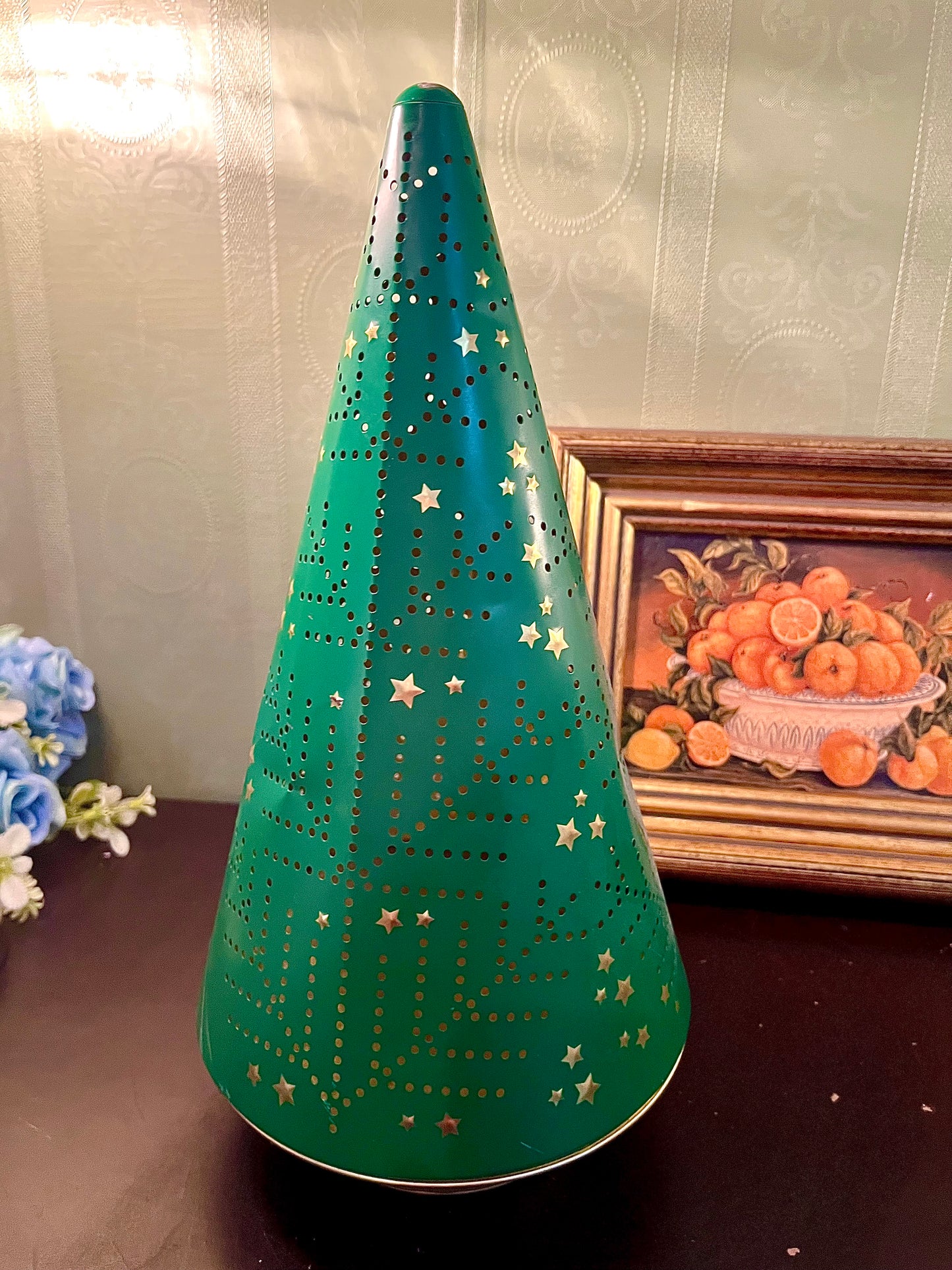Marks & Spencer Green Christmas Tree Musical Biscuit Tin – Gold Star Design