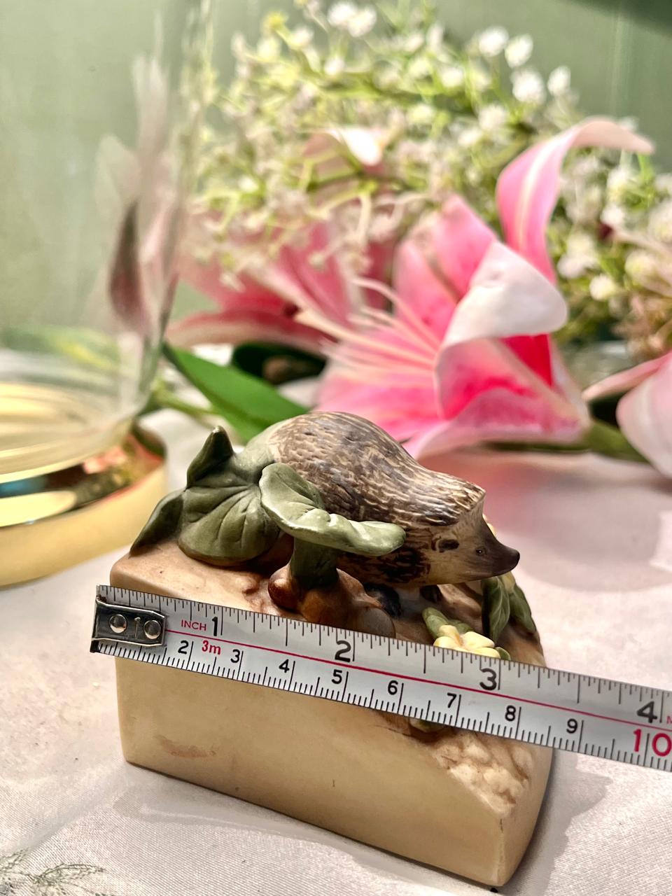 Hedgehog Garden Figurine with Leaves 7cm - 1 Piece
