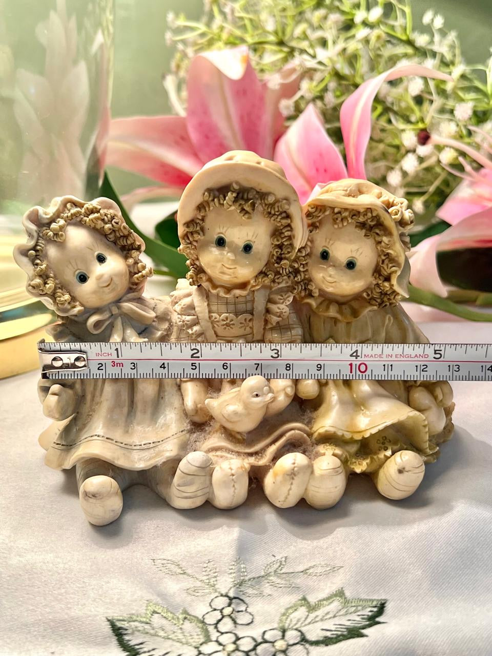Three Children Figurine with Bird Cream Decor 13cm