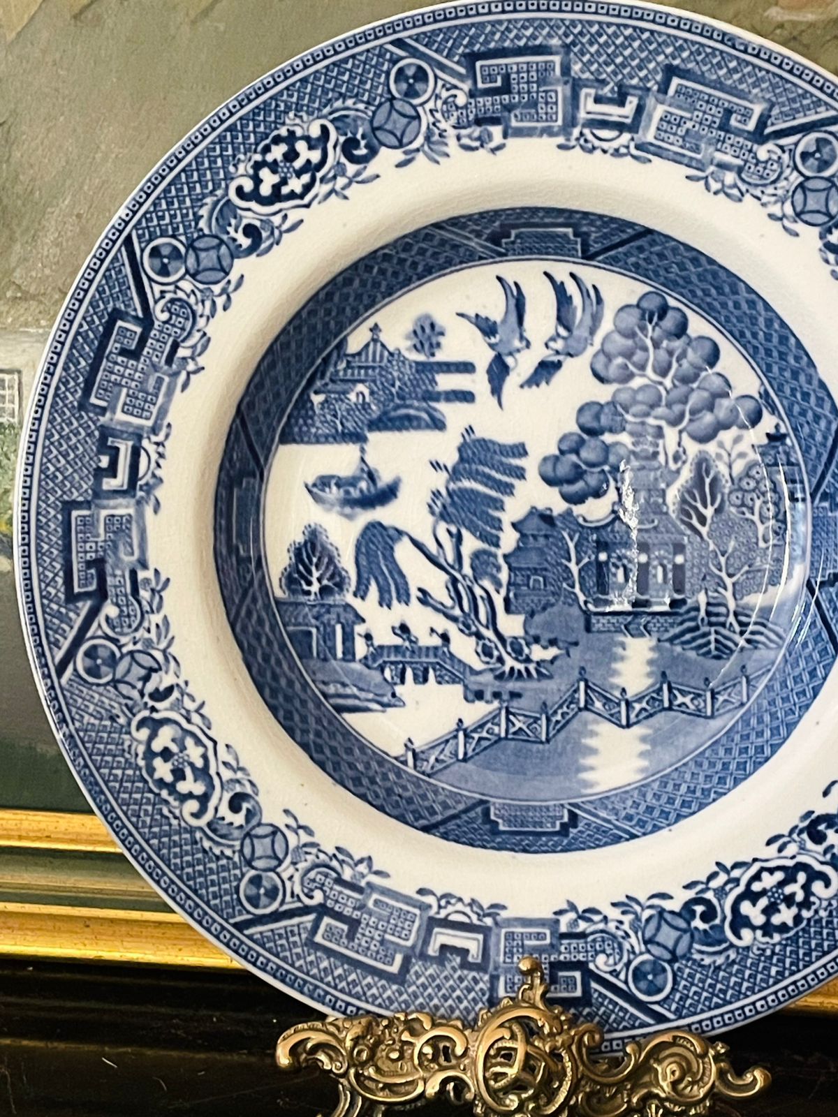 Antique Blue Pottery Hanging Plate – 6 to 7 Inch Decorative blue & white Wall Plate in Pakistan