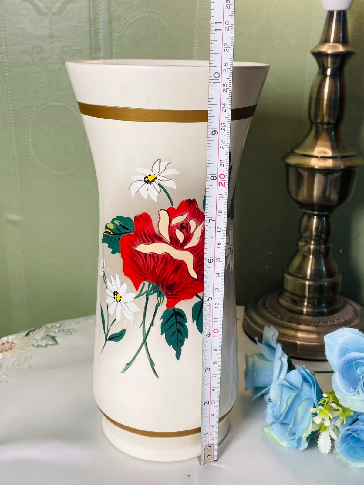 Leigh Made in England Red Rose Floral Large Vase 26 cm