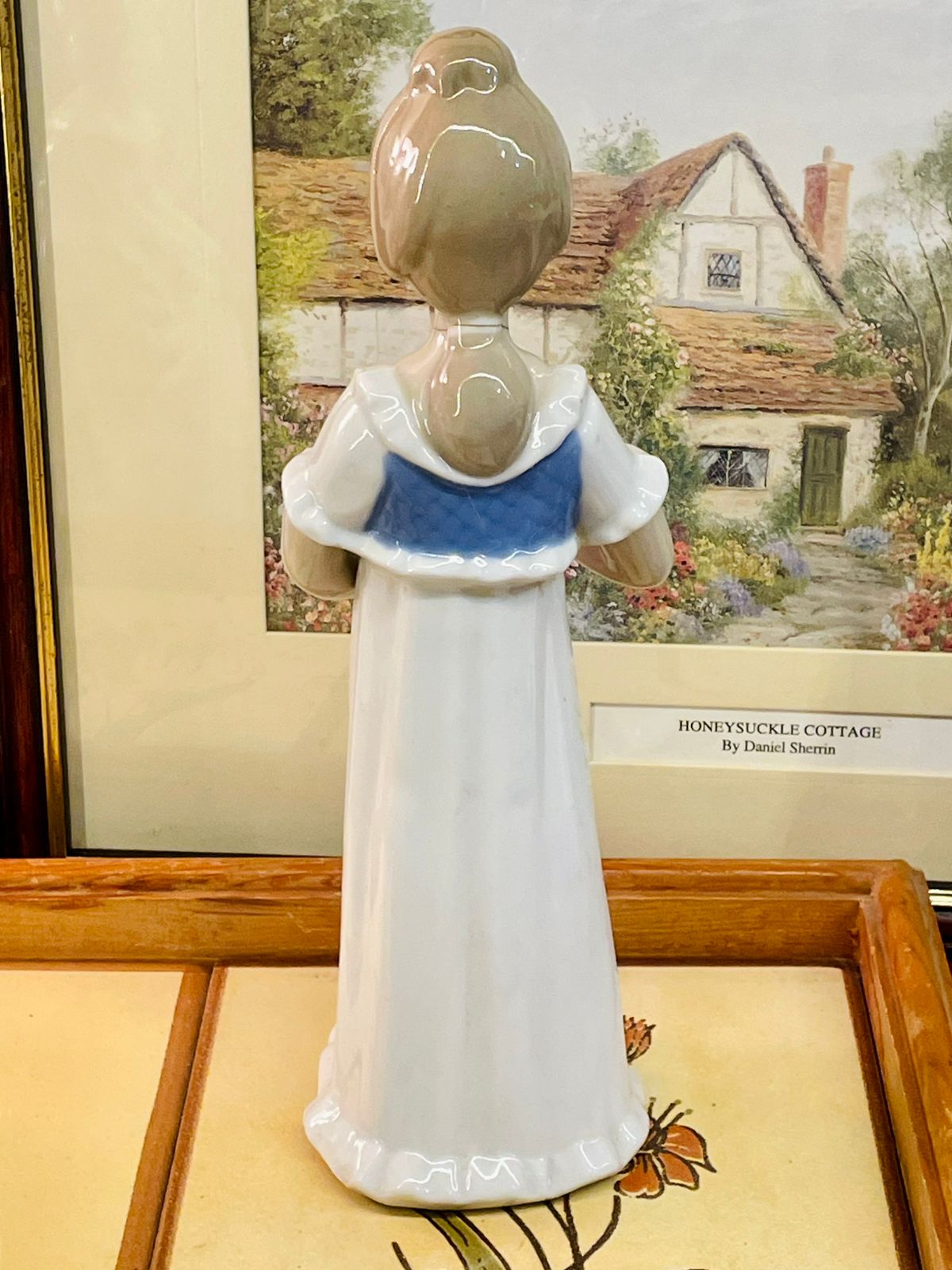 REX Valencia Spain Porcelain Figurine – Elegant Lady Statue