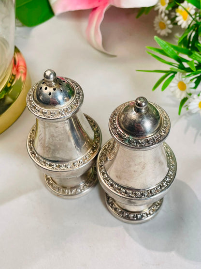 Silver-Tone Salt & Pepper Shakers – 2 Pieces, 10 cm