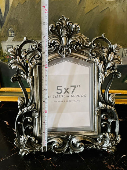Vintage Baroque Style Ornate Photo Frame – Silver Finish