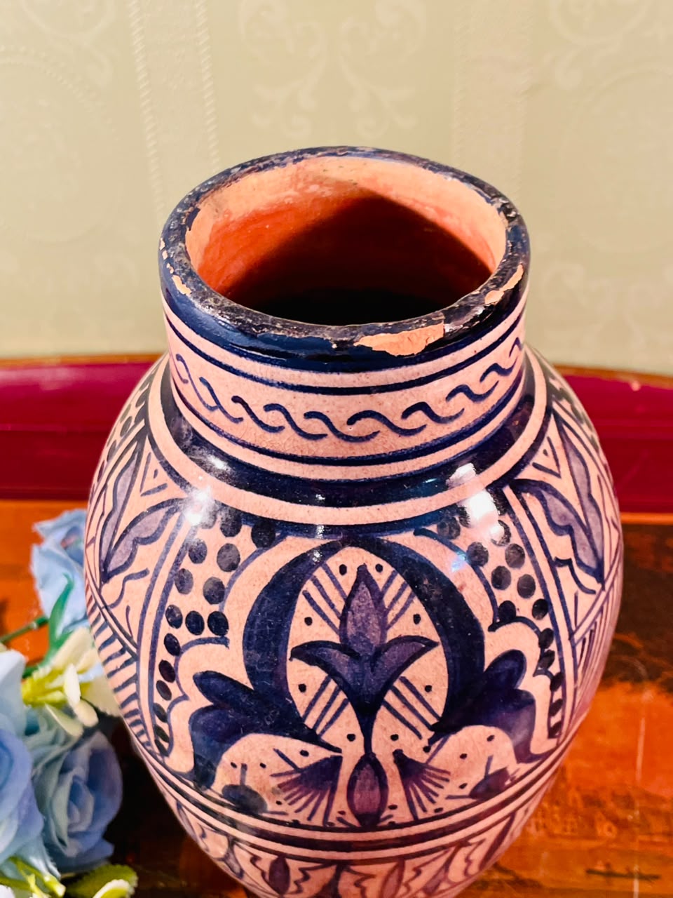Blue Patterned Pottery Vase – 8 Inch
