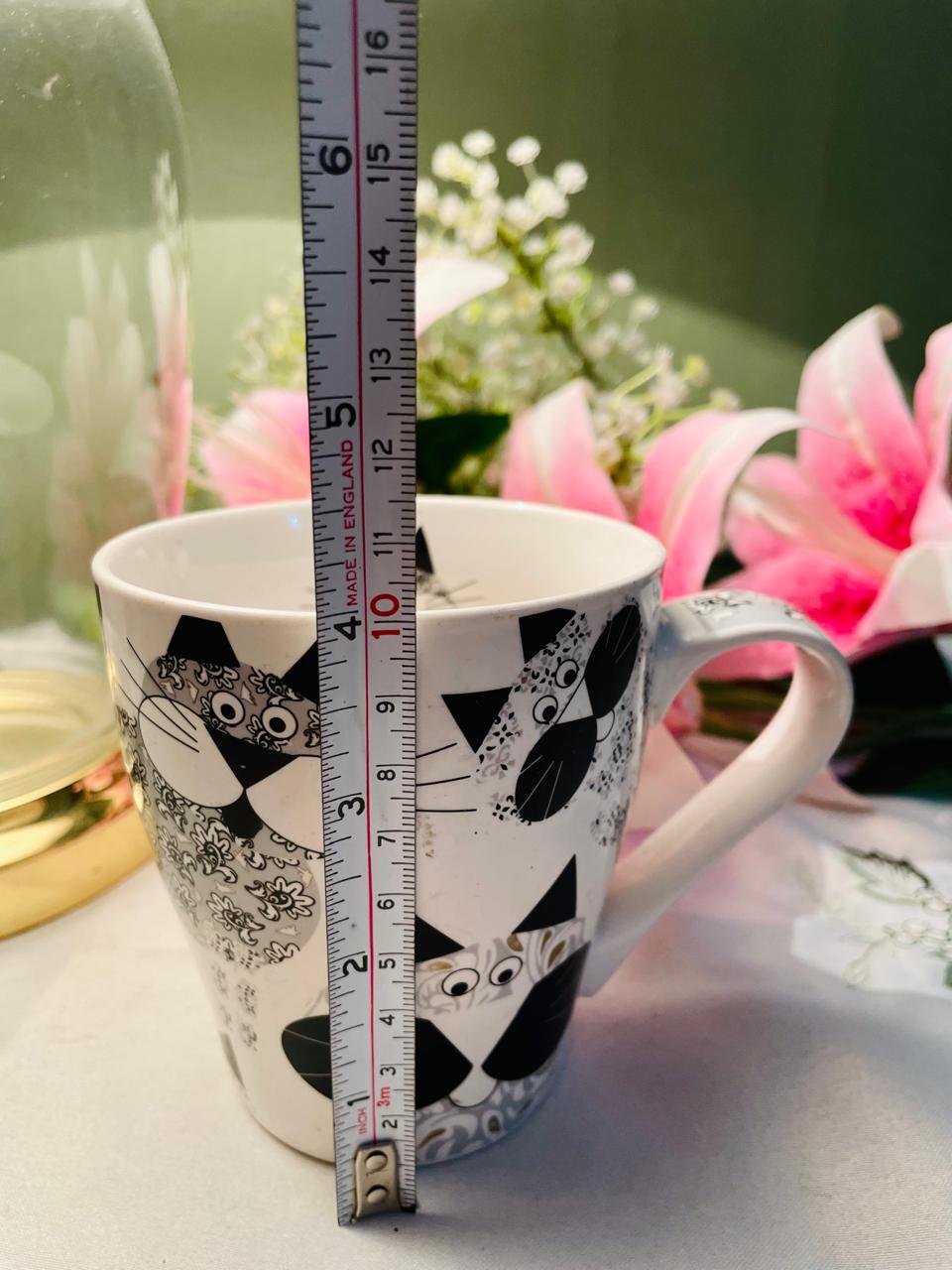 Dema Designs Patchwork Cats & Dogs Mug – Approx. 4.5 Inch