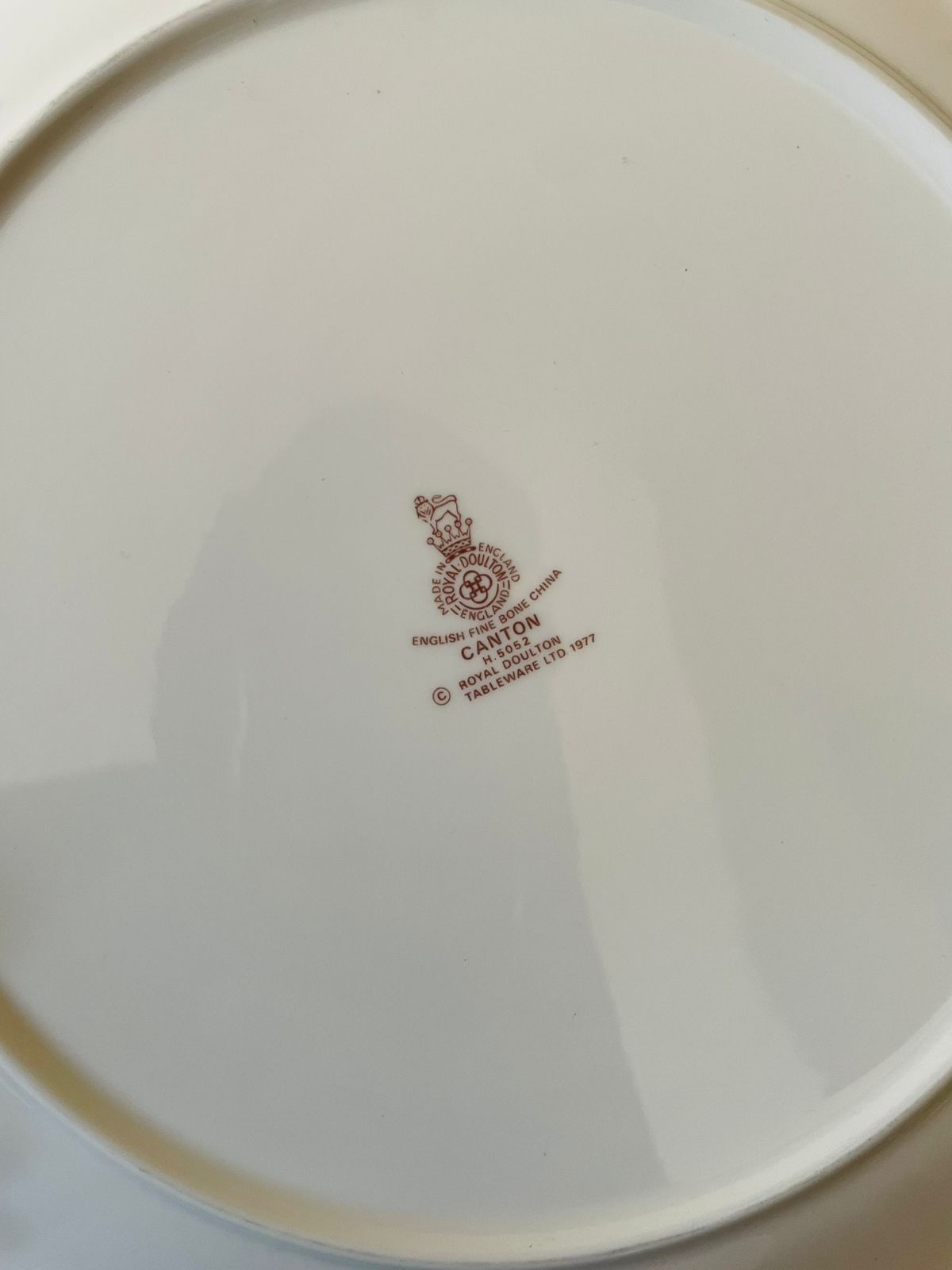 Royal Doulton Canton Decor Plate – Fine Bone China, England (1977)