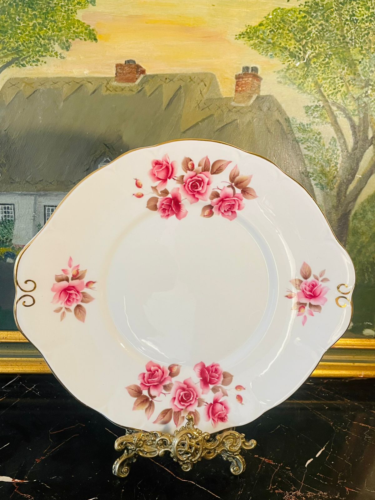 duchessengland, bonechina, junecove, vintageplate, floraldecor, englishporcelain, cottagecoredecor, teatimeserveware, antiqueplate, pinkroses, sunsetkitchen, vintagehomepakistan, eleganttableware