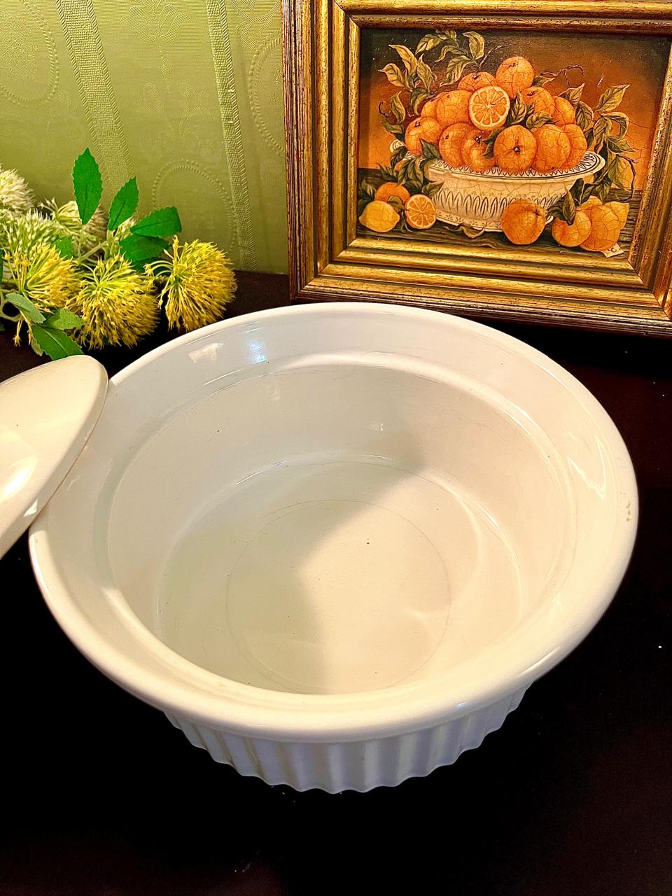 Vintage White Ceramic Lidded Serving Bowl 23 cm