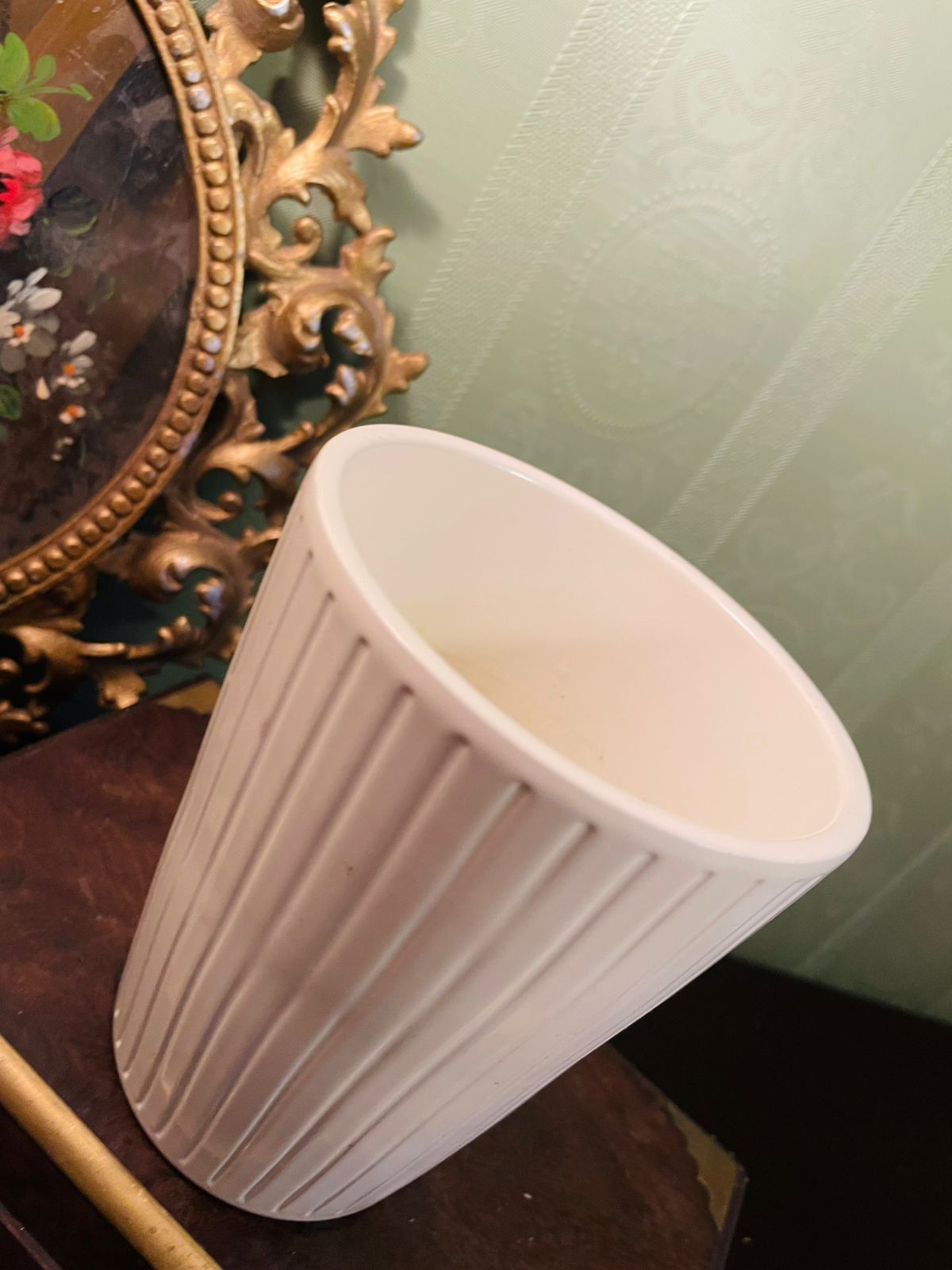 white Ribbed Ceramic Plant Pot 5 Inch Indoor Planter