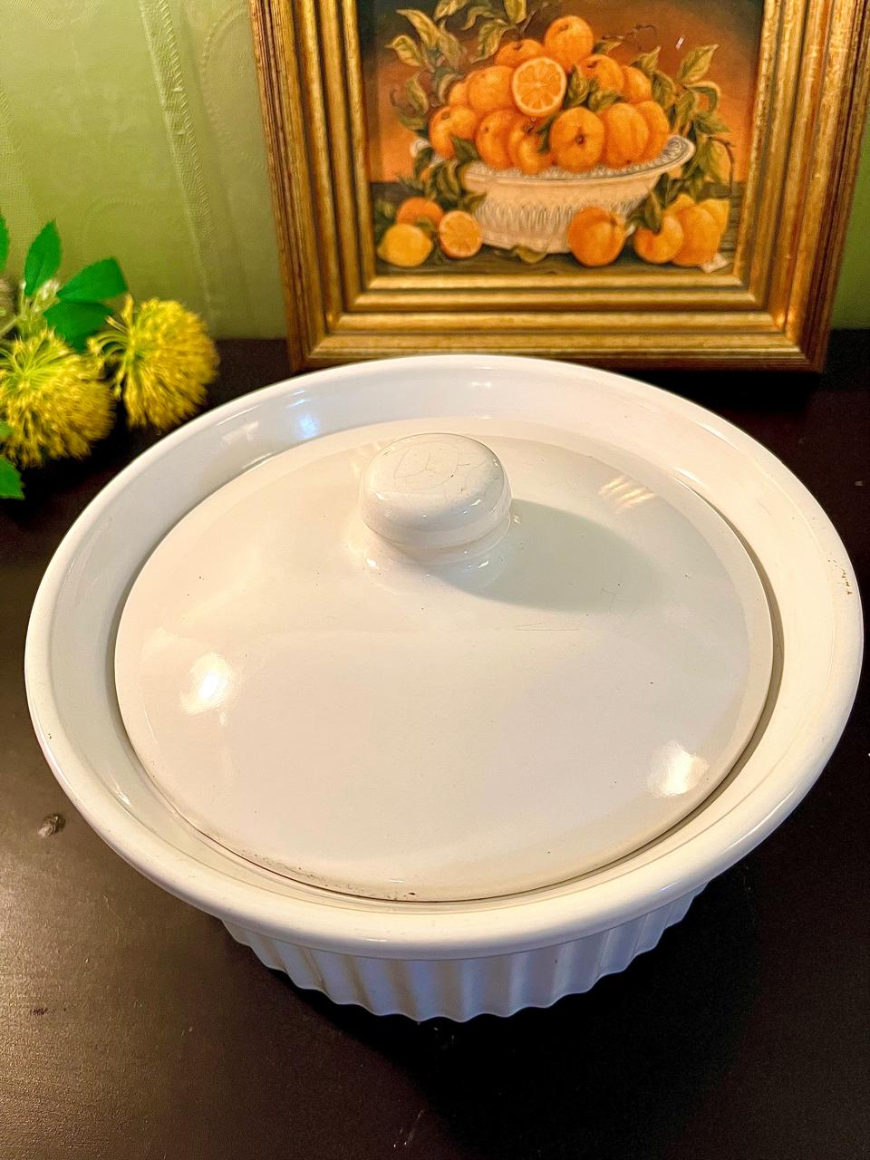 Vintage White Ceramic Lidded Serving Bowl 23 cm