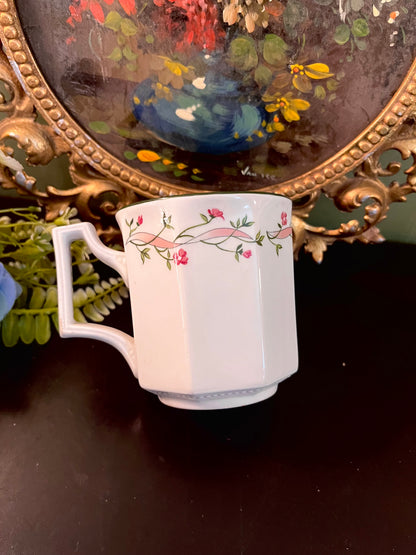 Vintage Floral Vine Ceramic Mug with Green Rim