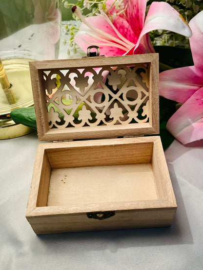 Decorative Wooden Trinket Box with Laser-Cut Lid – Approx. 13 cm