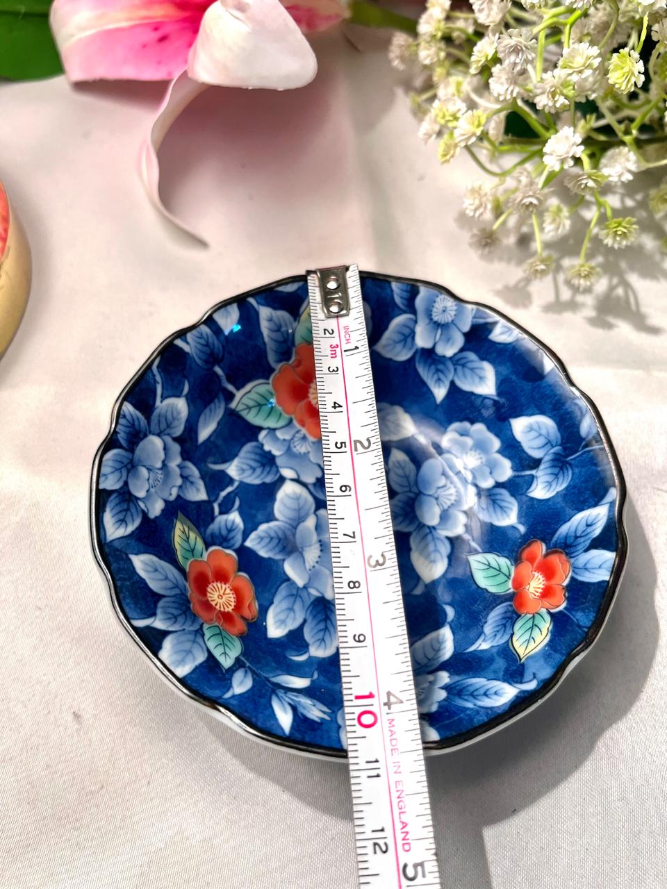 Blue Floral Porcelain Bowl with Red Flowers – 11 cm
