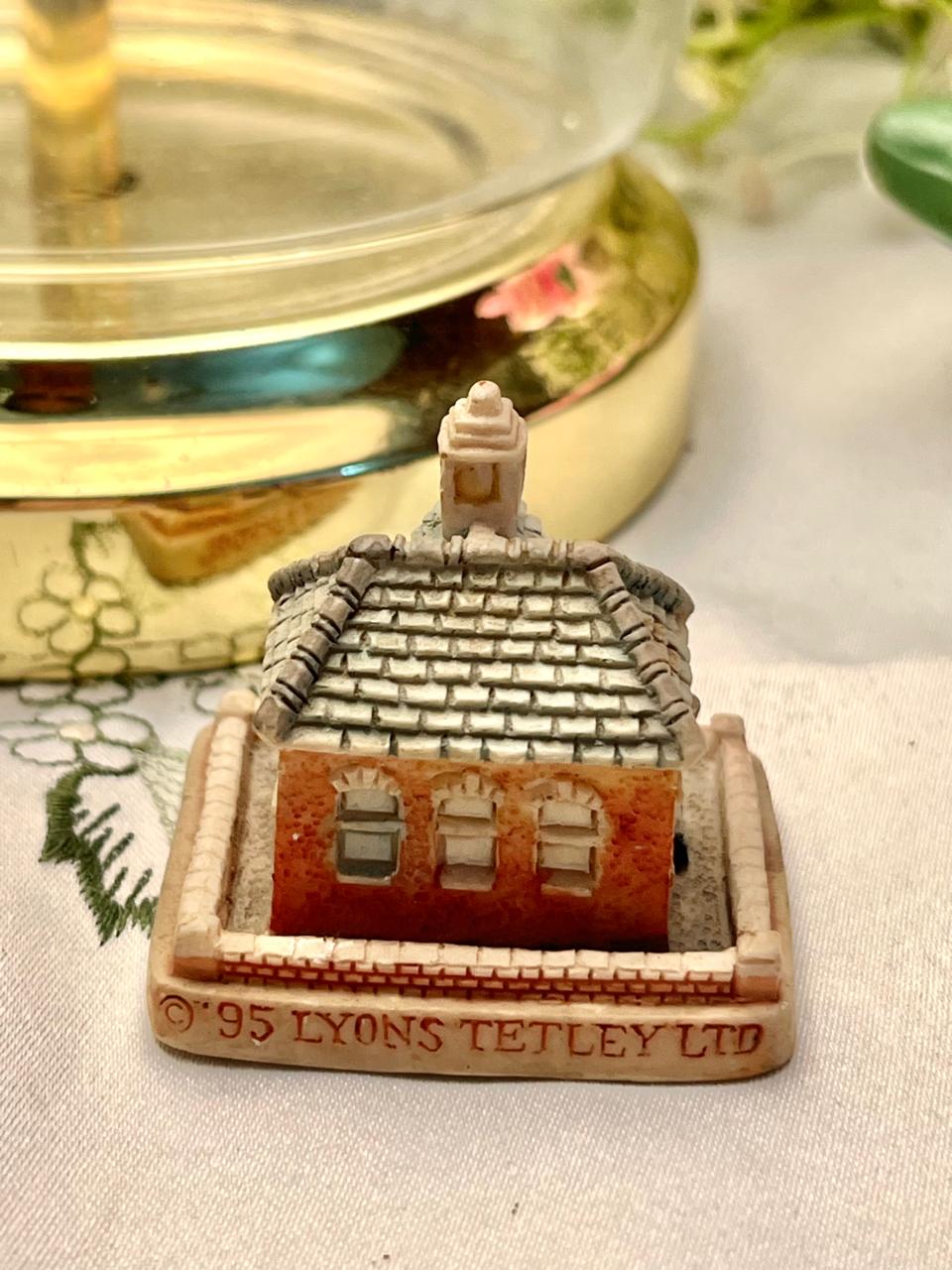 Vintage Nephew’s School Miniature Building 5 cm