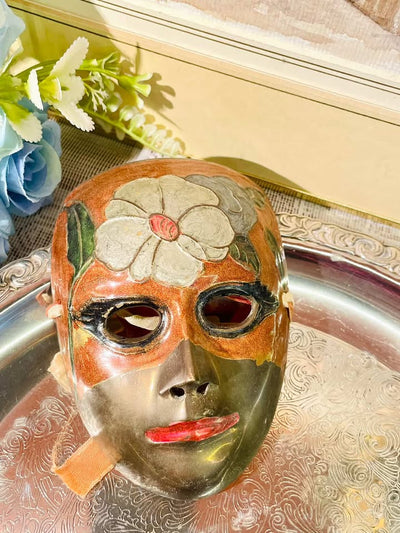 Peach Glossy Brass Hanging Floral Décor – Vintage Wall Accent