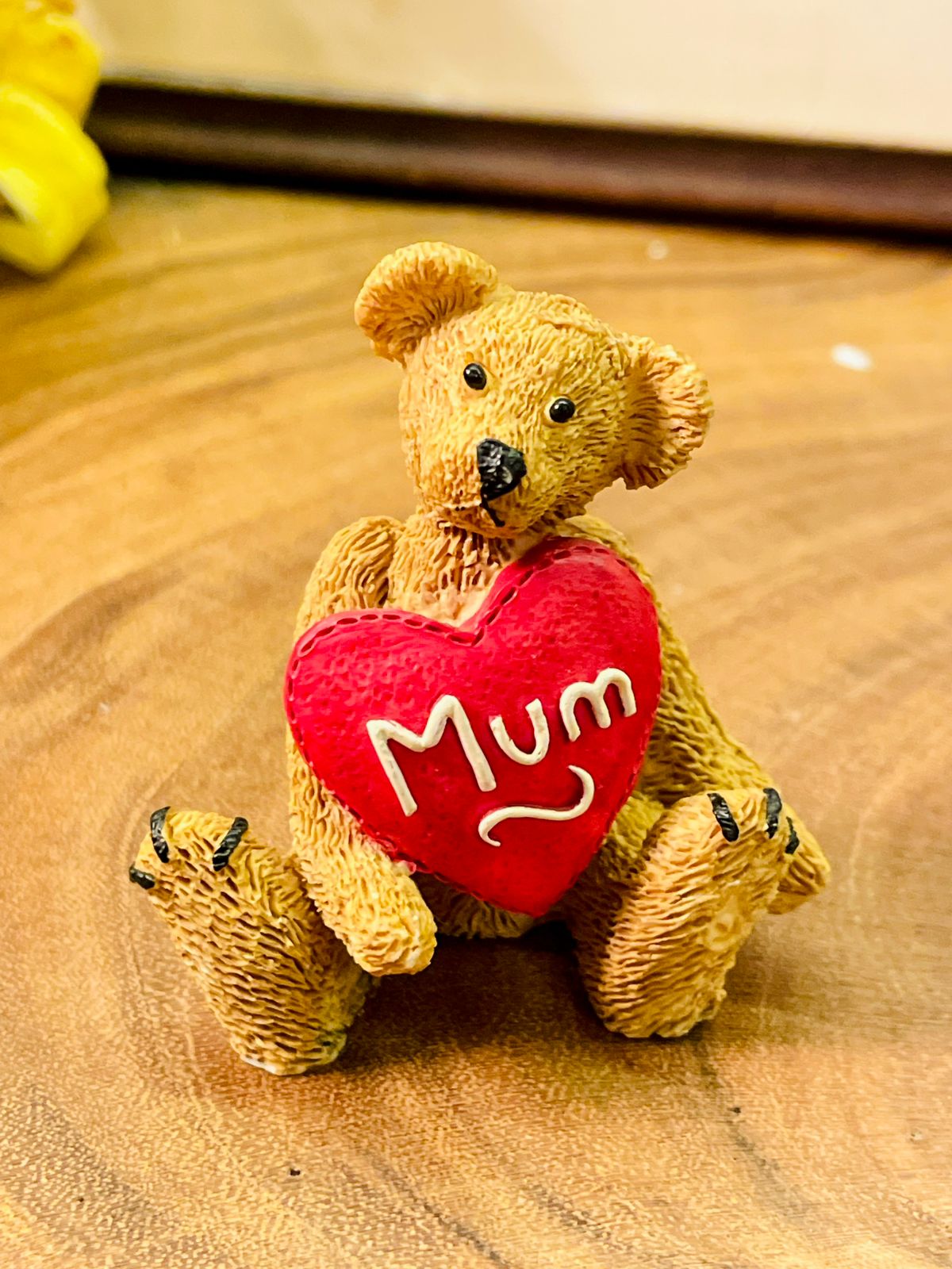 Vintage Cherished Teddies Mum Heart Bear Figurine 1997
