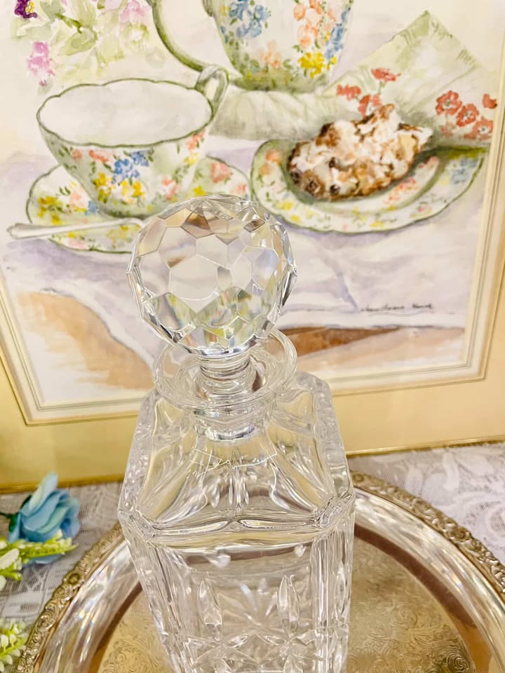 Vintage Cut Crystal Decanter – Starburst Stopper