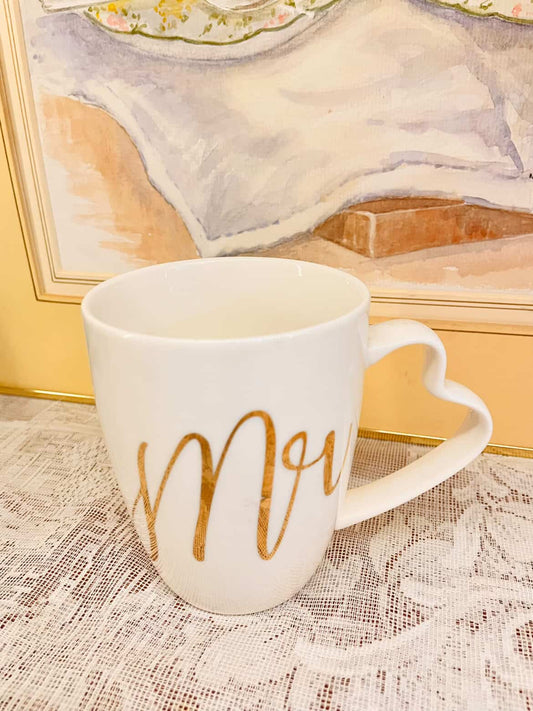 Mrs Gold Script Mug – White Porcelain Heart Handle