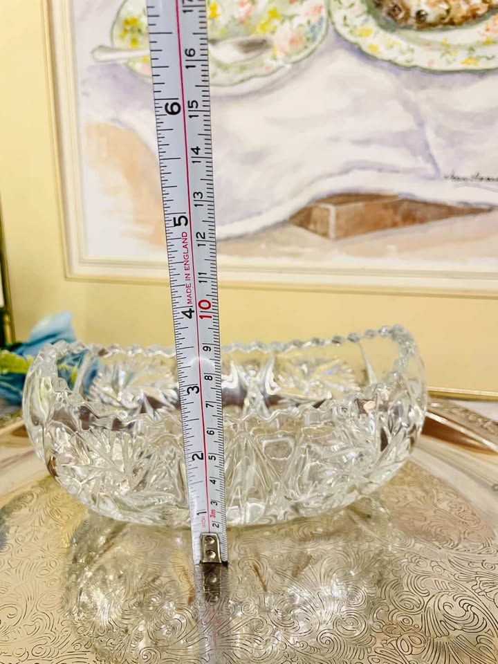 Vintage Oval Cut Glass Divided Dish – Starburst Crystal