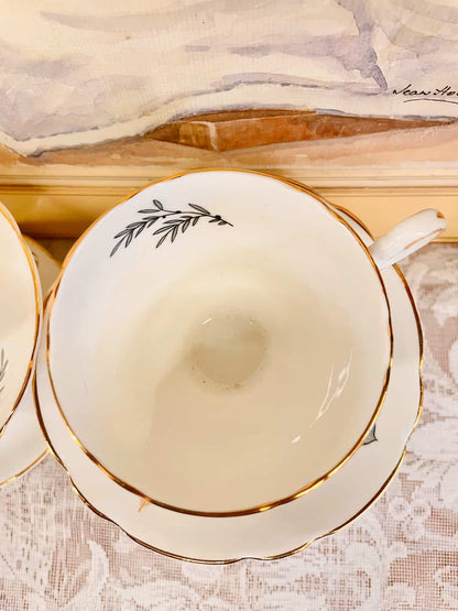 Vintage Floral Tea Set with  6 Cups & Plates – Gold Rim