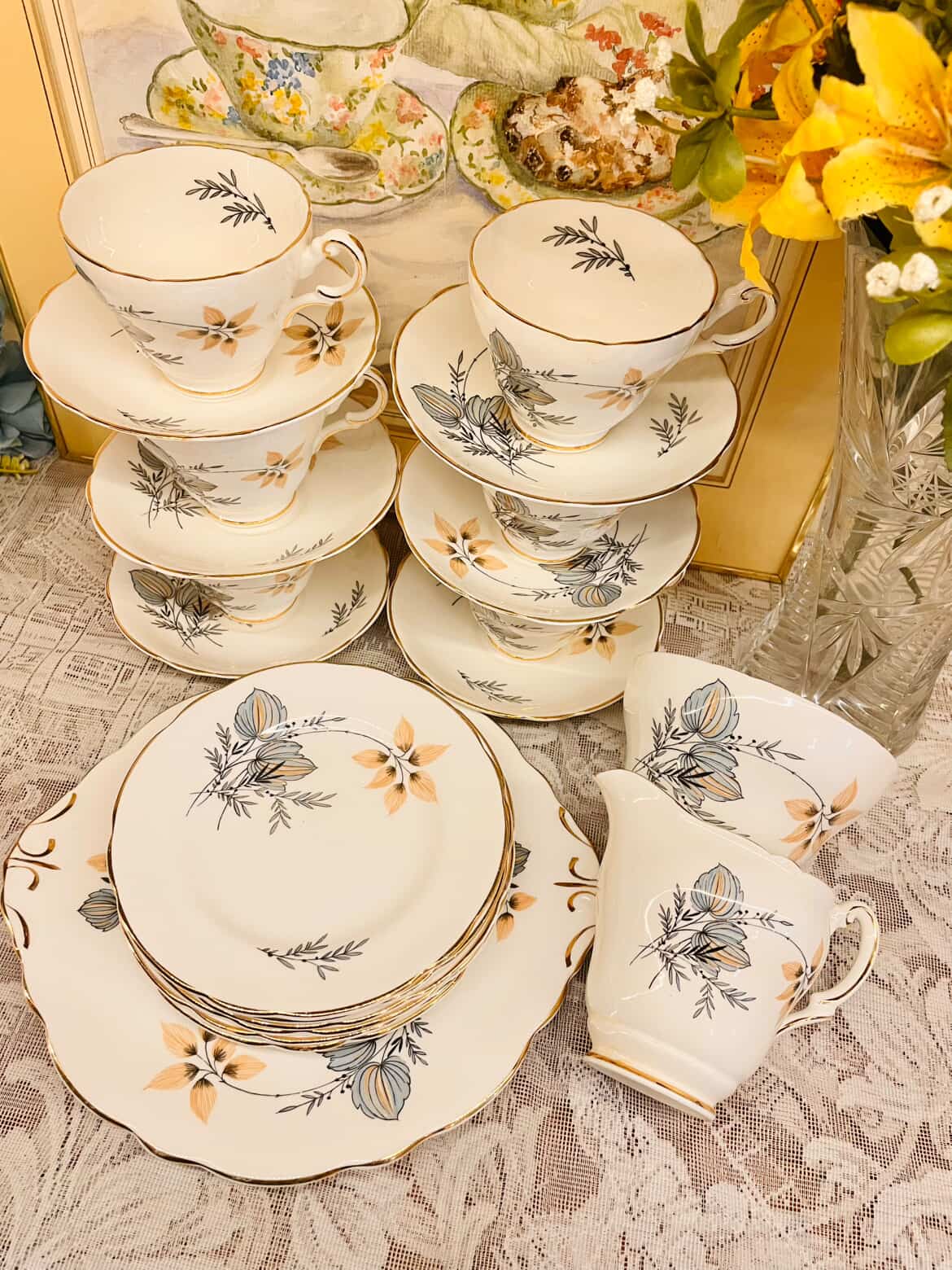 Vintage Floral Tea Set with  6 Cups & Plates – Gold Rim
