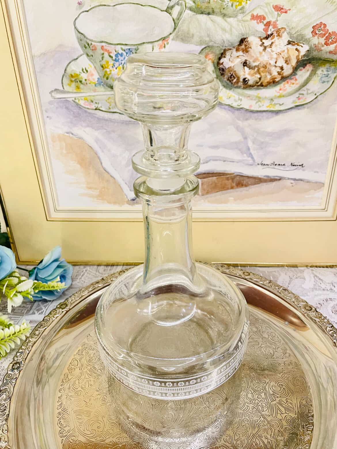 Vintage Etched Glass Decanter – Classic Barware