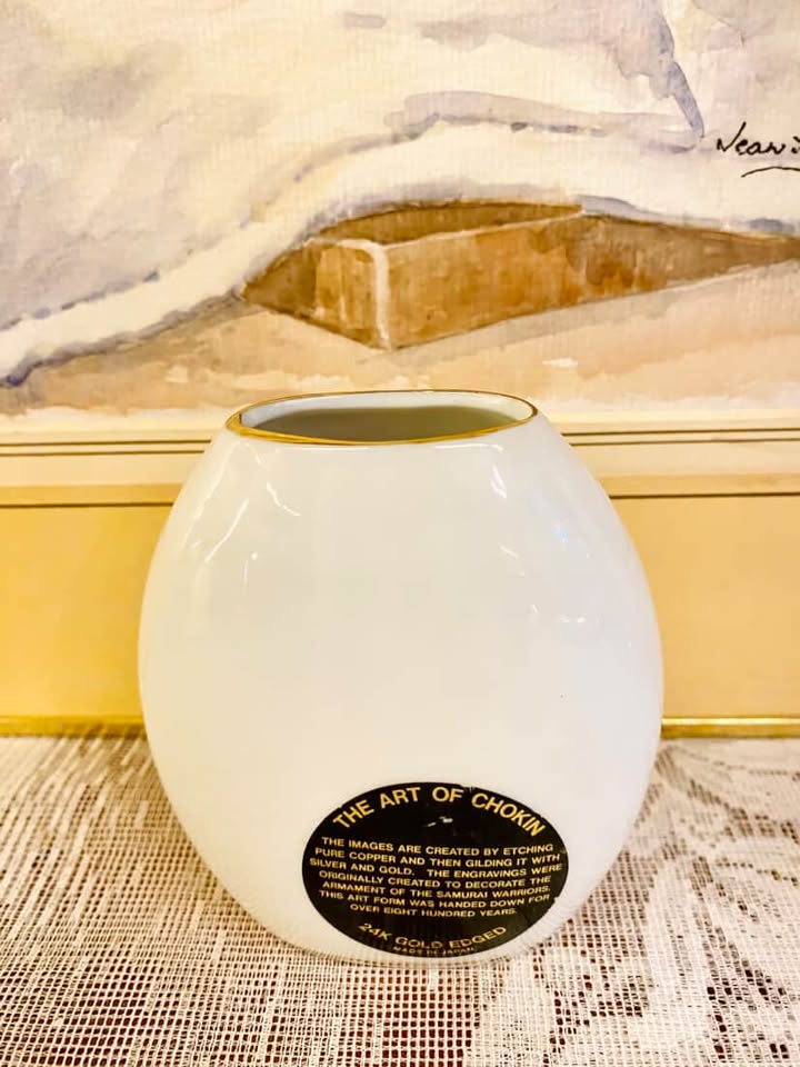 24KT Gold Accent Vintage Porcelain Vase