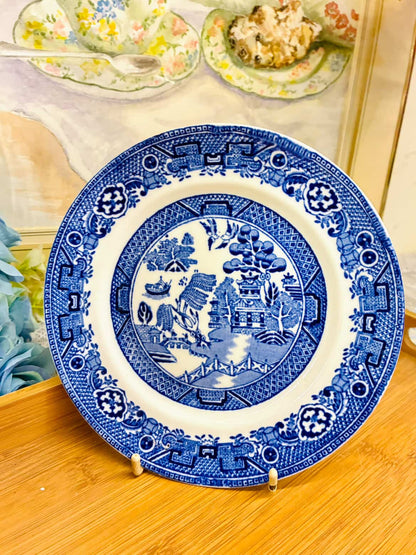 Vintage Blue Willow Plate Set – Porcelain Pair