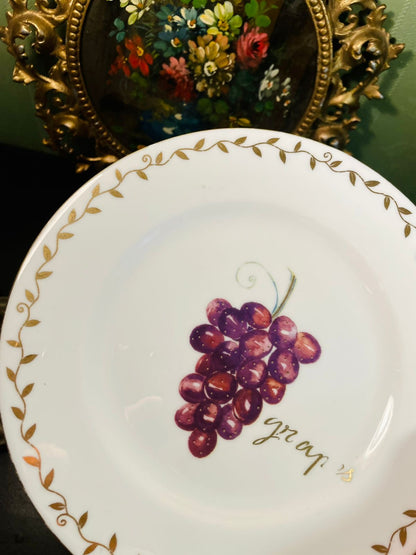 St Michael Porcelain Grapes Dinner Plate – Vintage Fruit Design