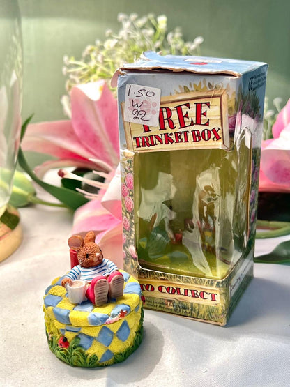 Vintage Teddy Bear Trinket Box Approx. 5 cm