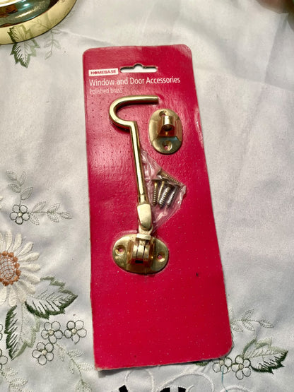 Homebase Polished Brass Cabin Hook Door Accessory 8"