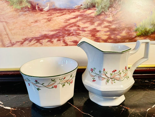 Johnson Bros Eternal Beau Milk Jug & Sugar Bowl Set – England
