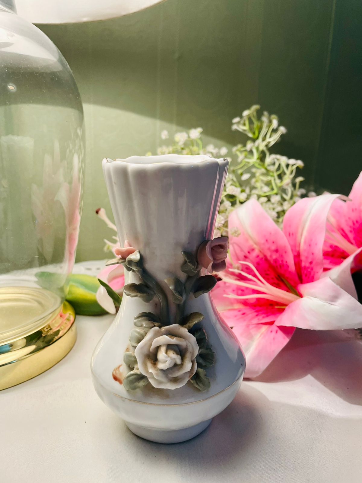Vintage White Ceramic Floral Vase Raised Roses 15 cm