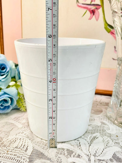 Vintage White Ribbed Ceramic Planter – Farmhouse Pot