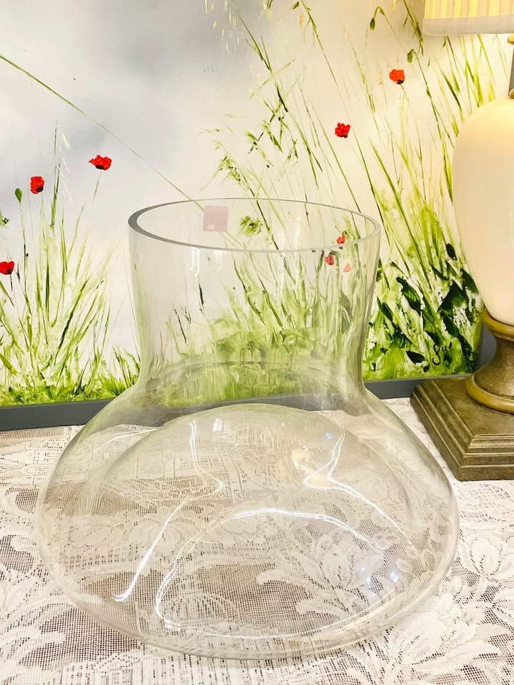 Clear crystal Bulb Vase - Large Size