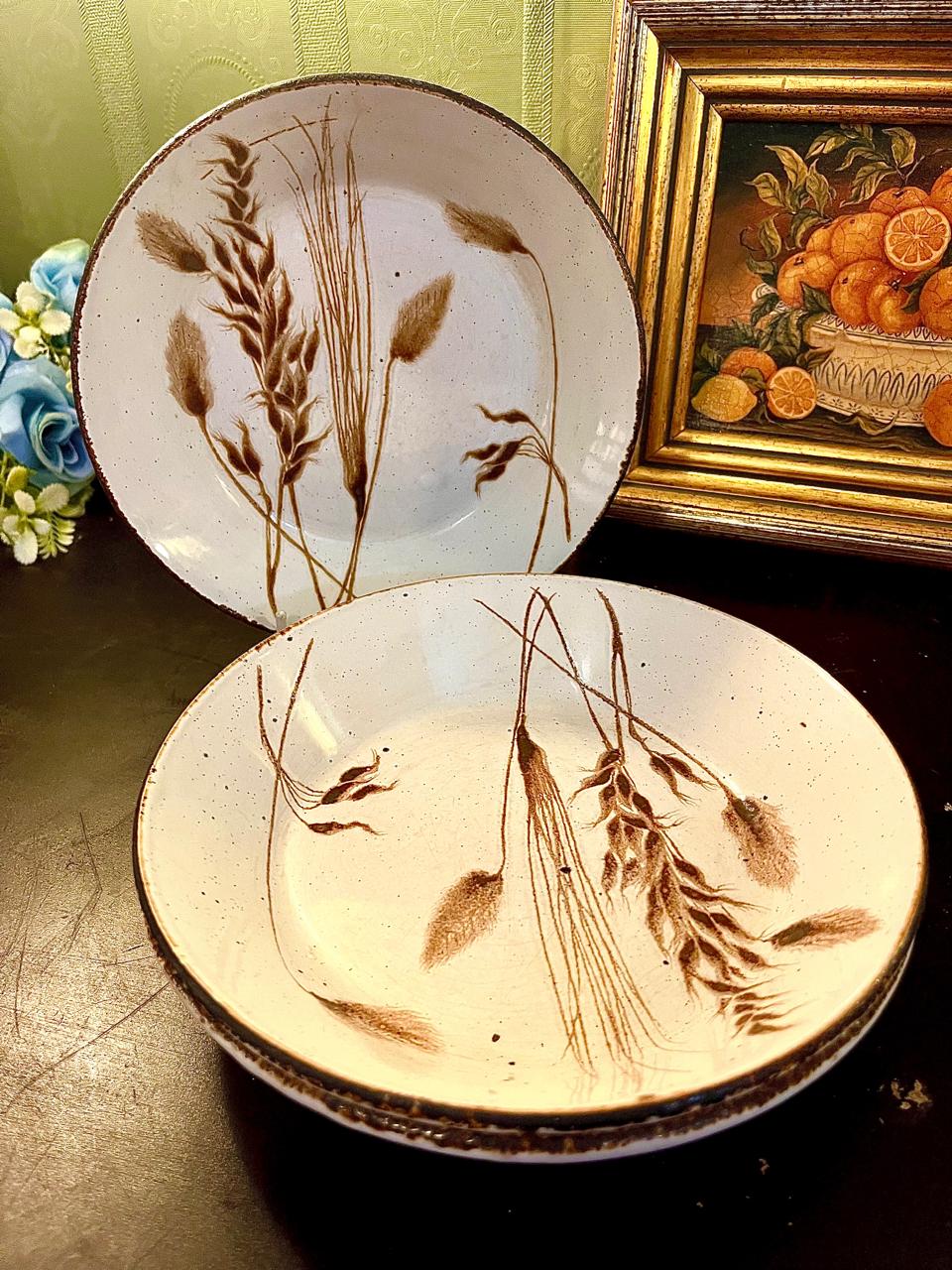 Vintage Wheat Motif Ceramic Serving Bowl 20 cm