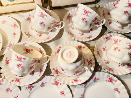 Richmond Rose Time Bone China Tea Set – 18 Pieces