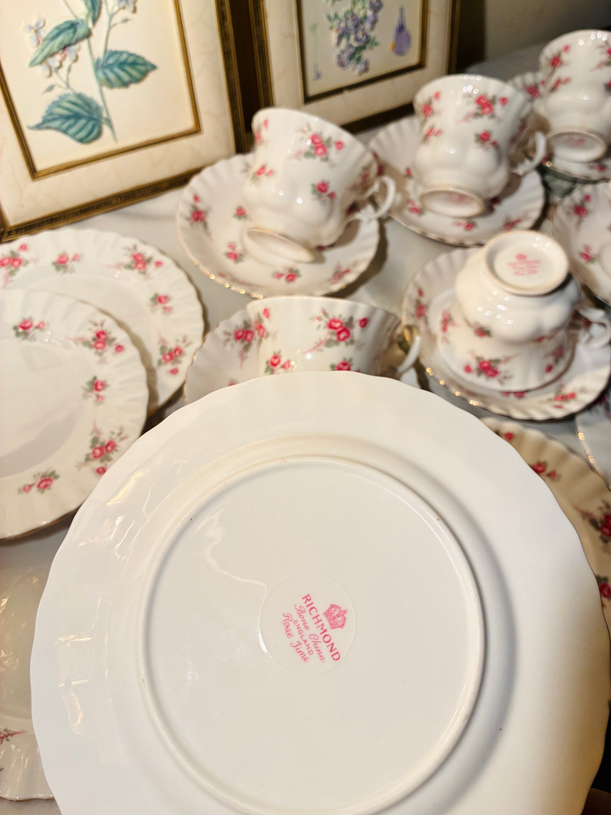 Richmond Rose Time Bone China Tea Set – 18 Pieces