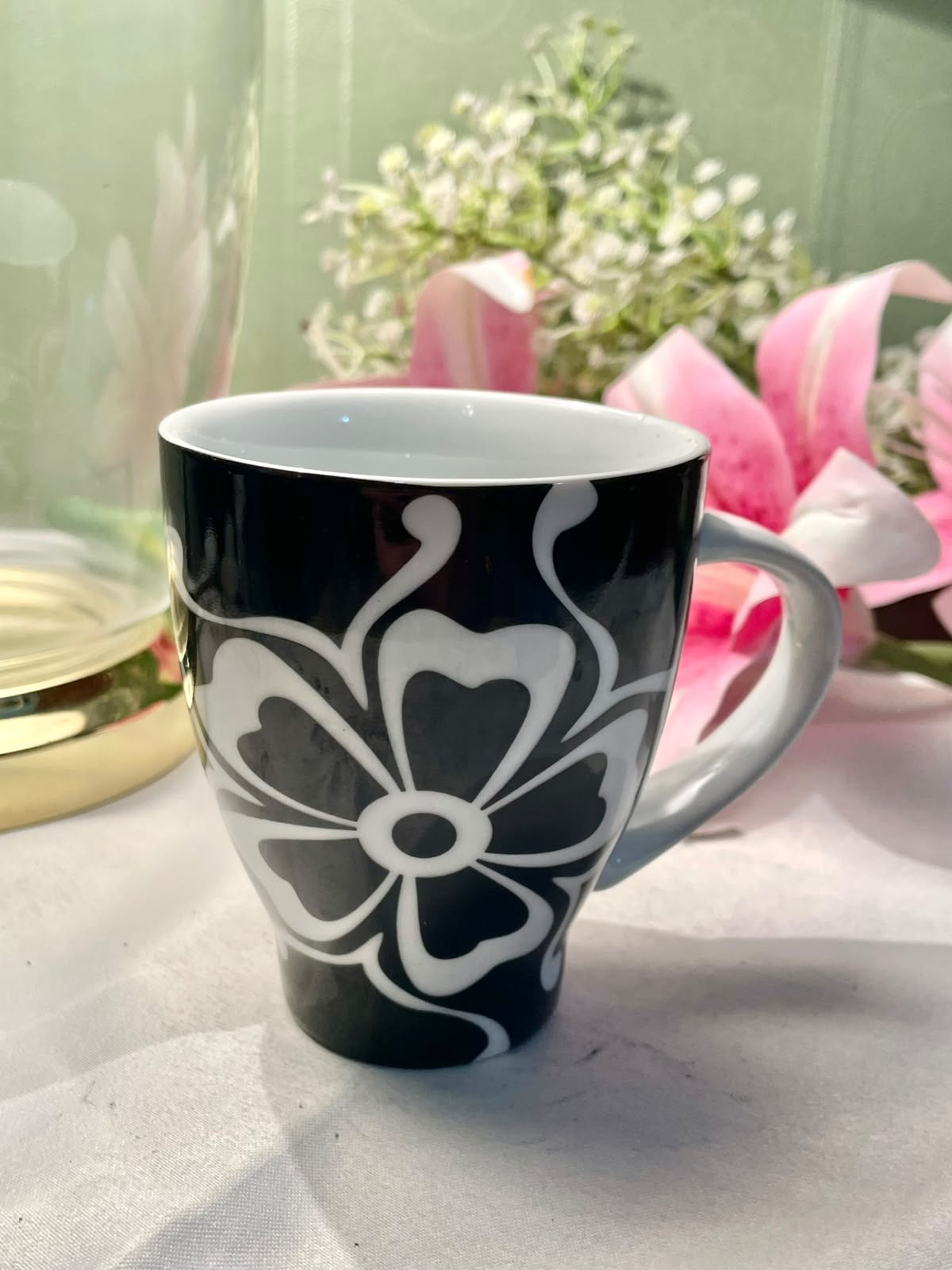 Black & White Floral Ceramic Mug 10.5 cm